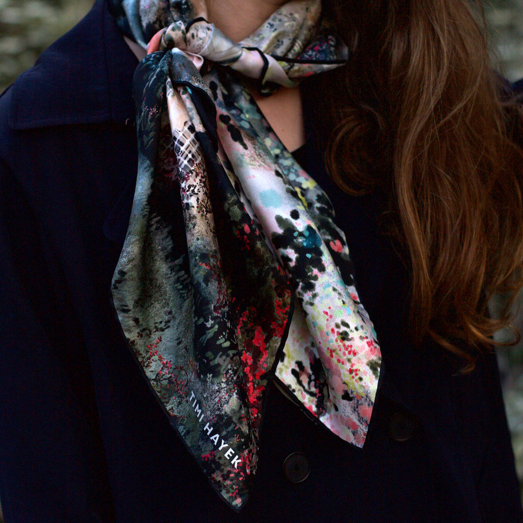 Traditional Lebanese Mountain House Scarf 90